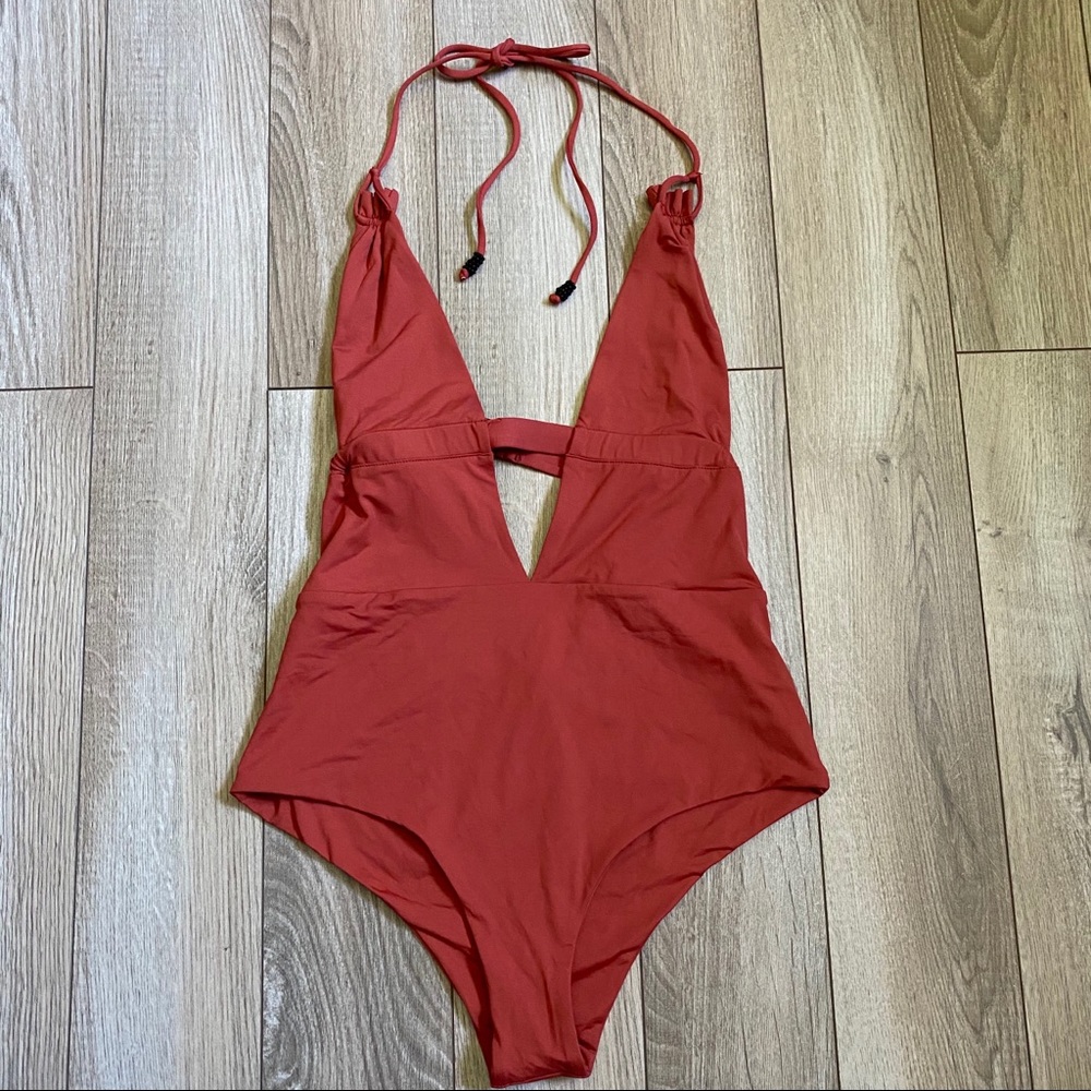 Tavik Emme Once Piece Swimsuit in Rust Medium - Picture 4 of 6